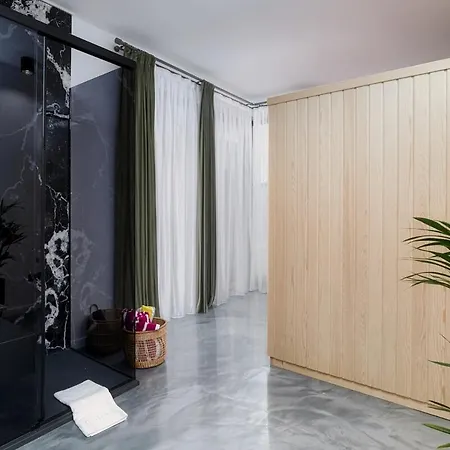 Peninsula Luxury & Spa 2 Lumina